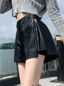 Γυναικείο έκο δερμάτινο σορτς με φερμουάρ στο πλάι