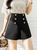 Ženske kratke hlače s visokim strukom i gumbima