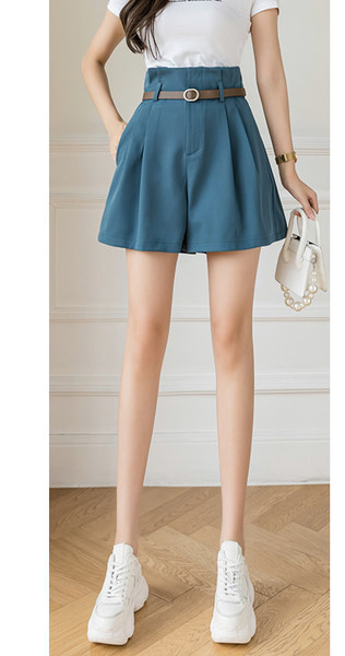 Casual γυναικείο σορτς με  ζώνη