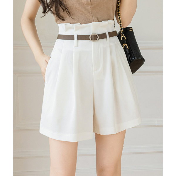 Casual γυναικείο σορτς με  ζώνη