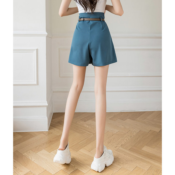 Casual γυναικείο σορτς με  ζώνη