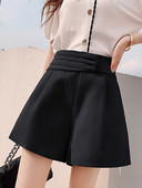 Γυναικείο επίσημο φαρδύ σορτς με ψηλή μέση