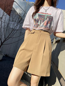 Laiad kõrge vöökoha ja taskutega naiste lühikesed püksid