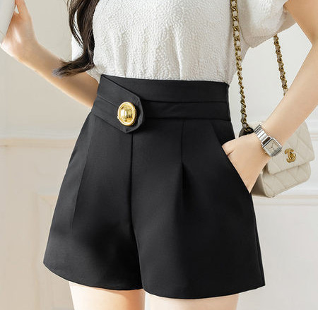 Μοντέρνο παντελόνι με κουμπί