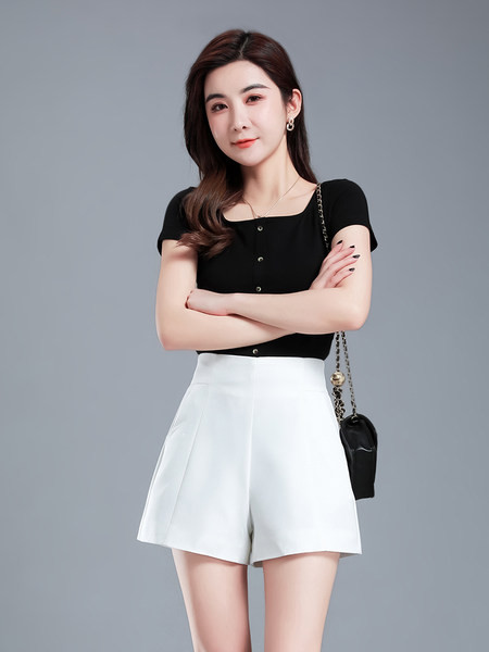 Γυναικείο σορτς με φερμουάρ και ψηλόμεσο