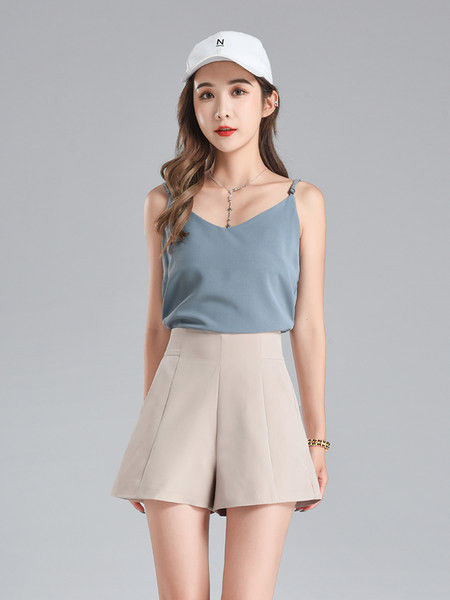 Γυναικείο σορτς με φερμουάρ και ψηλόμεσο