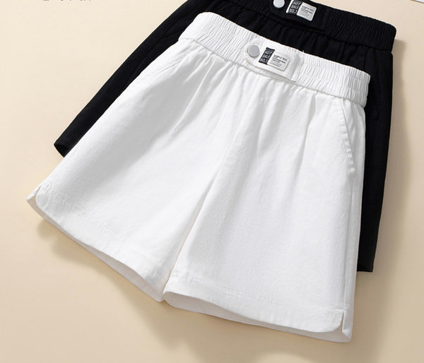 Naiste vabaaja lühikesed püksid kahes värvitoonis