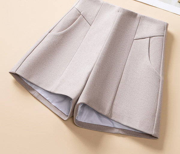 Μοντέρνο ψηλόμεσο παντελόνι σε δύο χρώματα