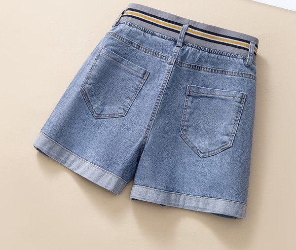 Κοντό τζιν με ελαστική μέση και κέντημα