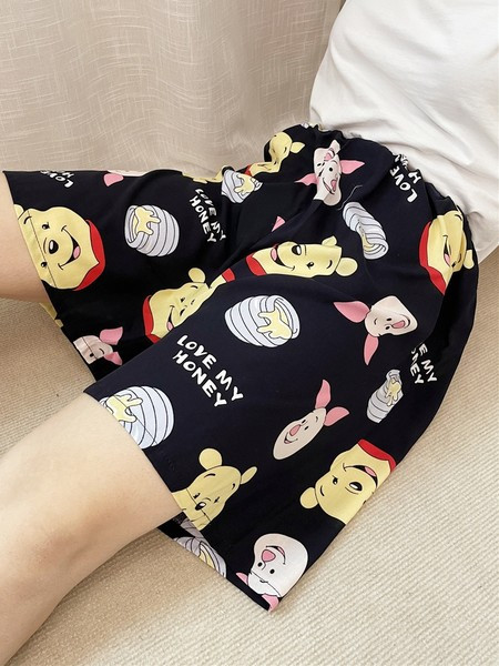 Naiste suvised aplikatsiooniga lühikesed püksid