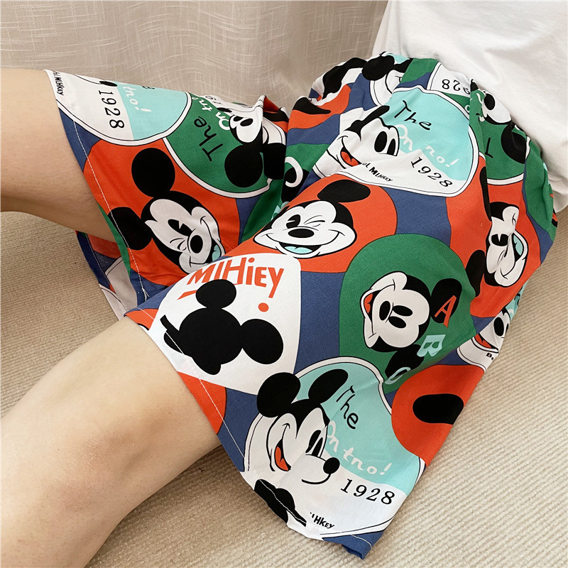 Naiste suvised aplikatsiooniga lühikesed püksid