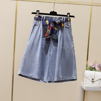 Γυναικείο τζιν σορτς με τσέπες και διακόσμηση με πέρλες