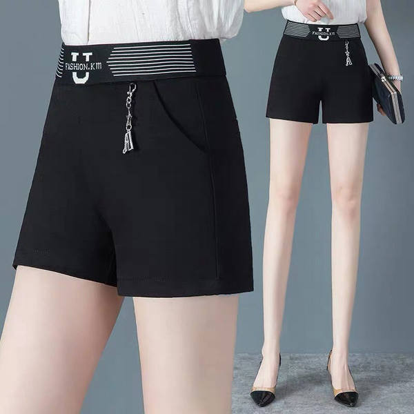 Γυναικείο σορτς casual με κεντητή επιγραφή