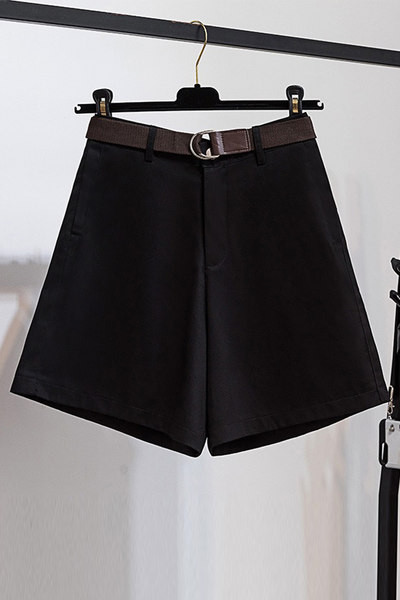 Casual σορτς με ζώνη - μεγάλα μεγέθη