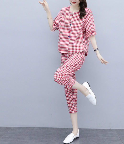 Dnevni ženski karirani set iz dva dijela