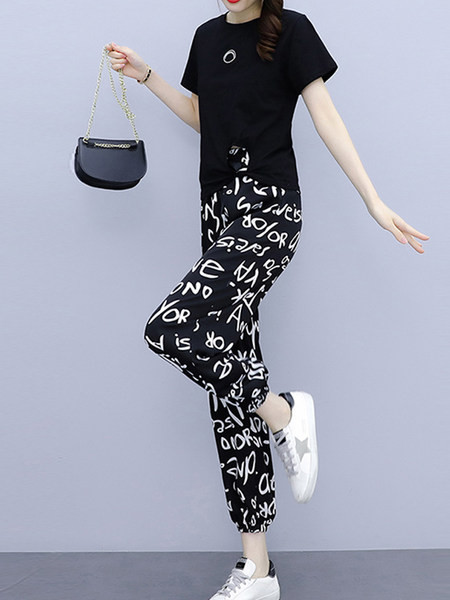 Naiste kaheosaline komplekt koos kirjaga