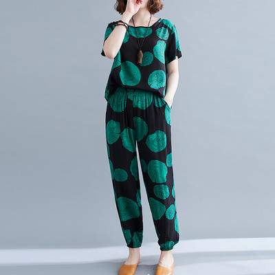 Καθημερινό γυναικείο σετ  - δωρεάν μοντέλο