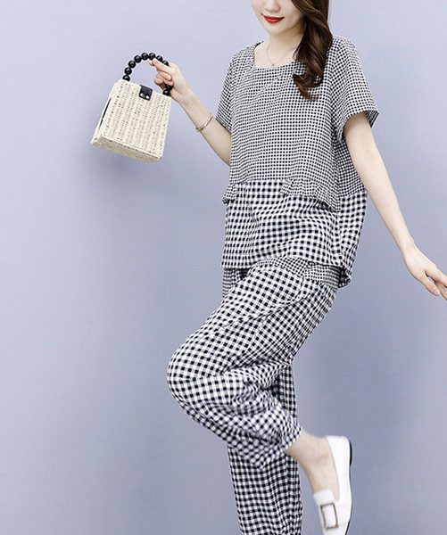 Naiste igapäevane komplekt kahest osast - pluus ja püksid