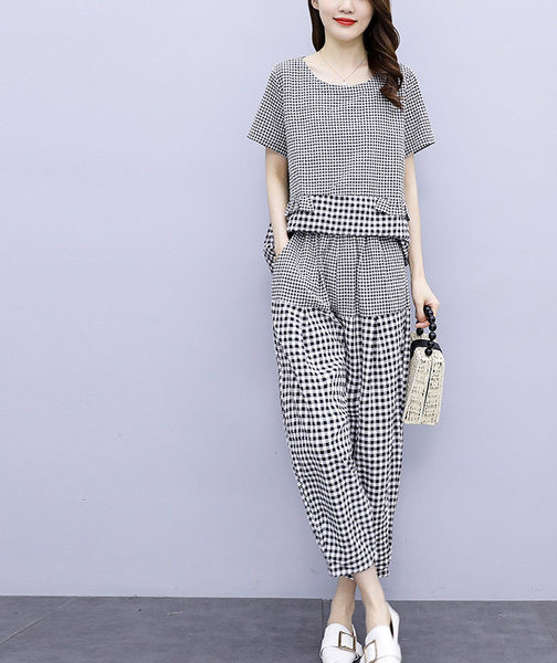 Naiste igapäevane komplekt kahest osast - pluus ja püksid