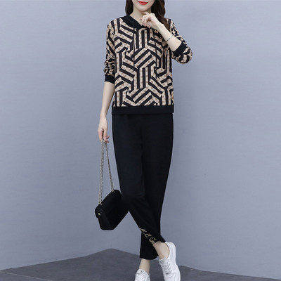 Γυναικείο σετ δύο μερών σε μαύρο χρώμα