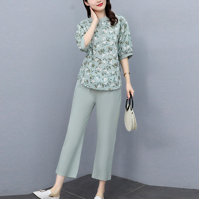 Καλοκαιρινό σετ - μπλούζα με φλοράλ μοτίβο και παντελόνι