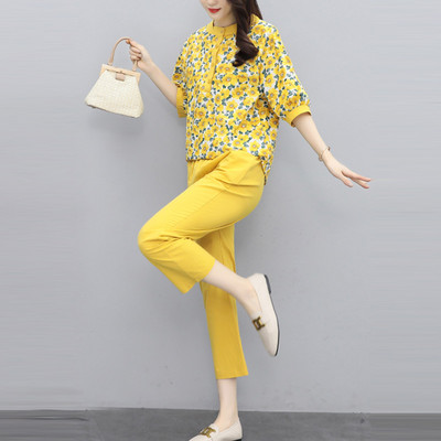 Moodne naiste komplekt - püksid ja särk