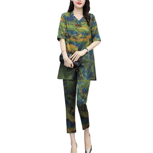 Ženski dnevni set iz dva dela sa aplikacijom