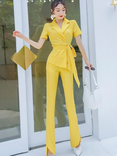 Moodne naiste komplekt - jope ja püksid