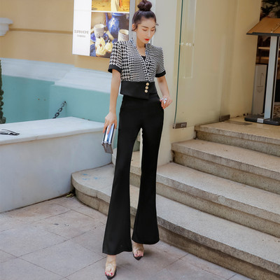 Γυναικείο κομψό σετ  με φλοράλ μοτίβα