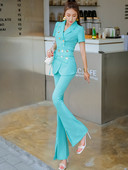 Moderan ženski komplet iz dva dijela - jakne i hlača