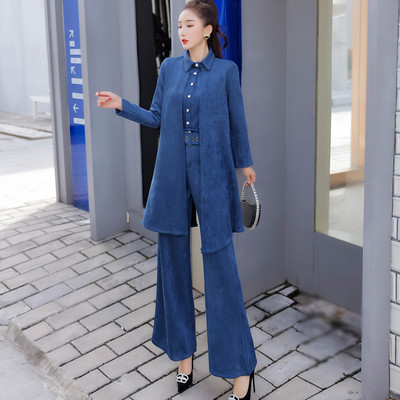 Μοντέρνο γυναικείο σετ σε τρία χρώματα