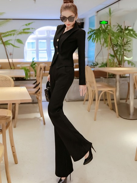 Moderan set jakne i hlača