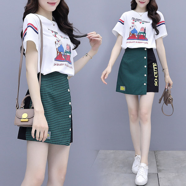 Dnevni ženski komplet iz dva dijela - majica i suknja