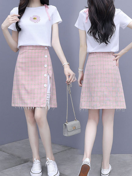 Moderan ženski komplet bluza i suknja na gumbe