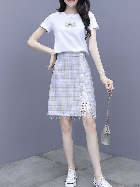 Moderan ženski komplet bluza i suknja na gumbe