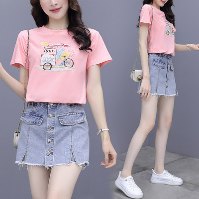 Juhuslik seeliku-pükste ja T-särgi komplekt