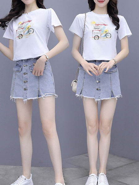 Juhuslik seeliku-pükste ja T-särgi komplekt