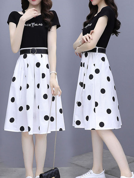 Naiste seeliku ja T-särgi komplekt kirjaga