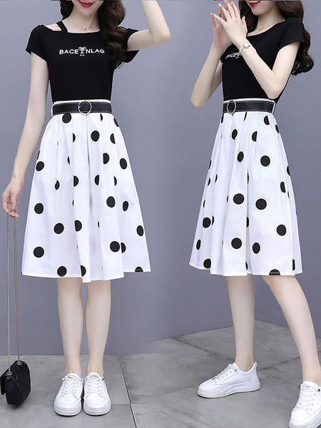 Naiste seeliku ja T-särgi komplekt kirjaga