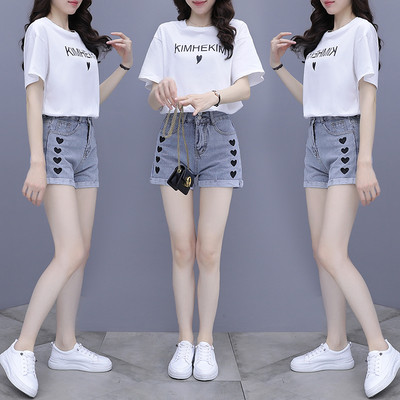 Casual σετ - T-shirt και κοντό τζιν με κέντημα