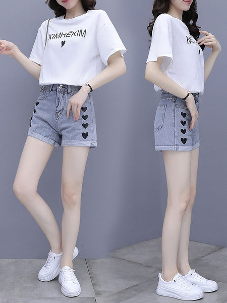 Casual σετ - T-shirt και κοντό τζιν με κέντημα