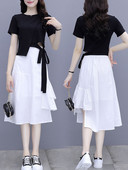 Naiste komplekt kaheosalisest pluusist ja seelikust