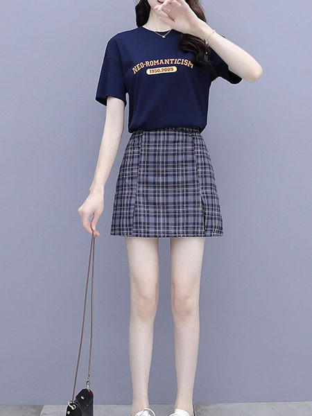 Suvine päevakomplekt - T-särk ja ruuduline seelik