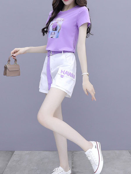 Ženski komplet od dva komada kratkih hlačica s natpisom i majice s aplikacijom