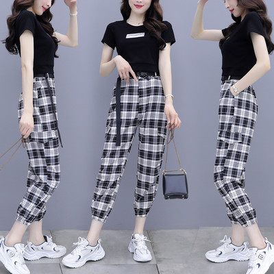 Γυναικείο καρό σετ με ζώνη σε μαύρο χρώμα