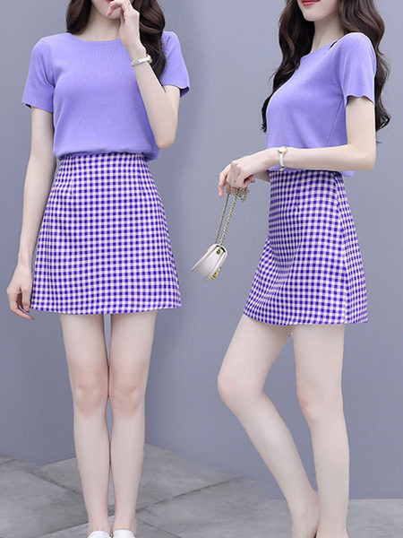 Dnevni ljetni komplet - T-shirt i karirana suknja