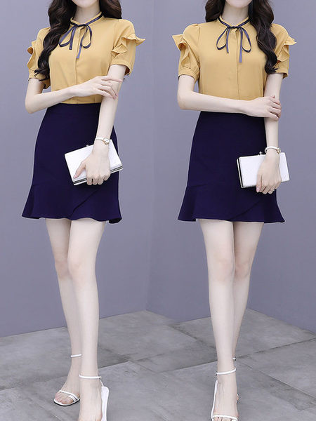 Ženski komplet iz dva dijela - košulja i suknja