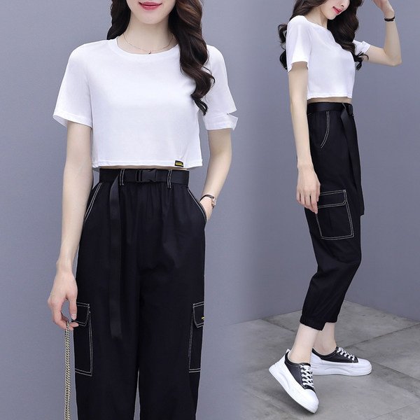 Majica kratkih rukava i sportske hlače - ženski komplet iz dva dijela