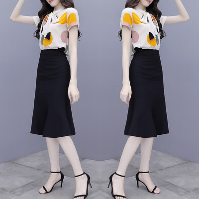 Γυναικείο κομψό πουκάμισο σετ με κορδέλα και φούστα