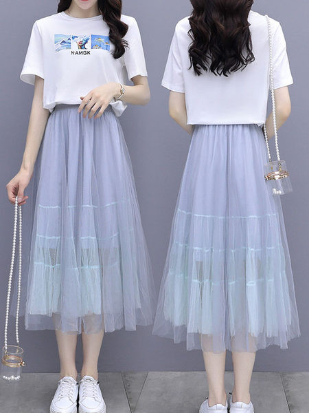 Moodne naiste T-särgi ja hülgeseeliku komplekt